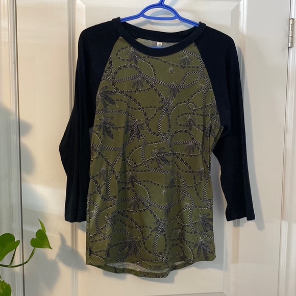 Crooks and castles mid sleeve shirt size m - Picture 1 of 2